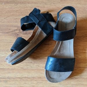 Pierre Dumas black slip on platform wedge heals